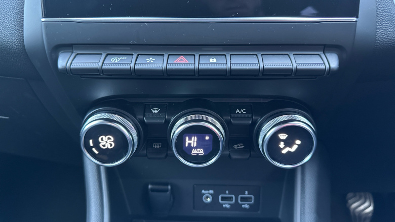 Renault Captur 1.0 TCE 100 S Edition 5dr Petrol Hatchback